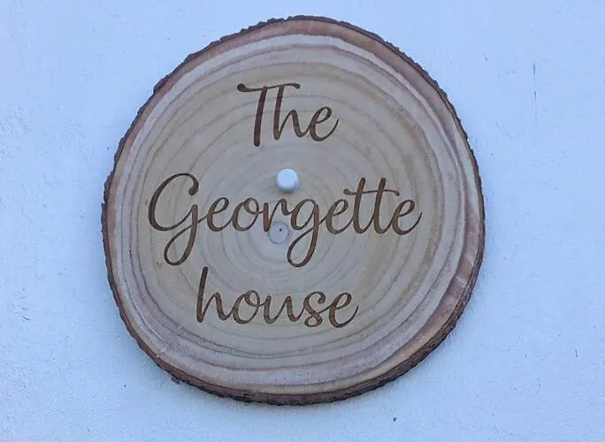 Gite The Georgette House Ferienhaus Pontorson